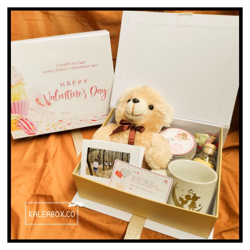 

HARDBOX GIFT • KADO WISUDA | BIRTHDAY HAMPERS | HARDBOX HAMPERS