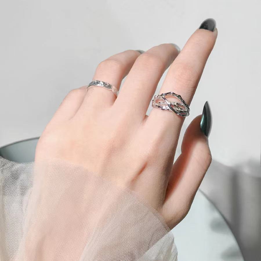 Cincin Model Terbuka Adjustable Desain Ranting Asimetris Gaya Korea