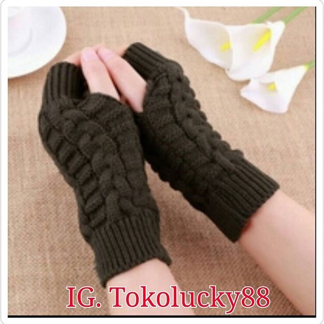 IMPORT MOLLAD Glove Fingerless Sarung tangan fingerless rajut wool Glove winter infinity