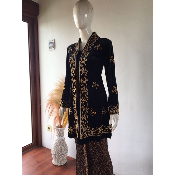 kebaya bludru jogja/baju pengantin jogja/baju putri jogja