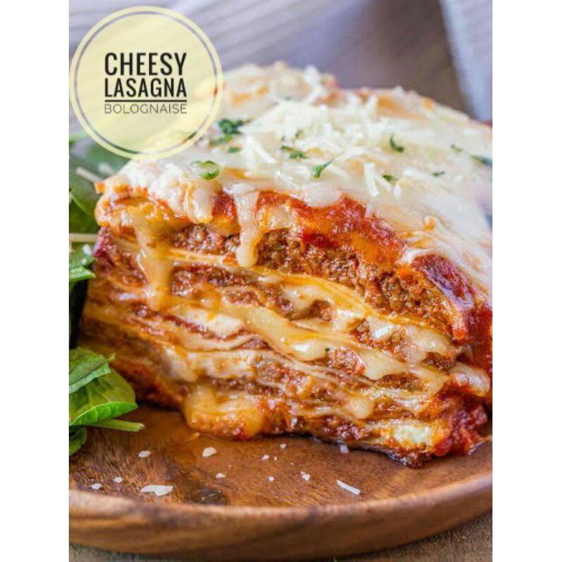 

cheesy lasagna bolognaise