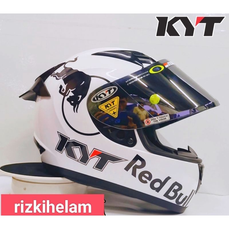 helm full face kyt r10 black doff paket ganteng (gratis visoor oginal kyt)-Putih +stiker redbu