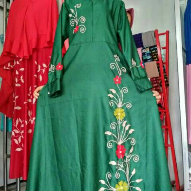 Gamis bunga sulam bunga atas