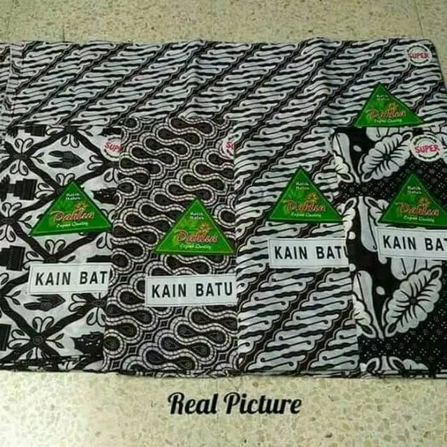 Kain jarik setelan buat kebaya