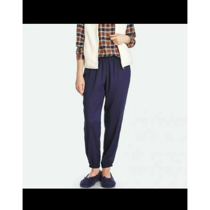 Celana santai joger uniqlo ORIGINAL sisa export