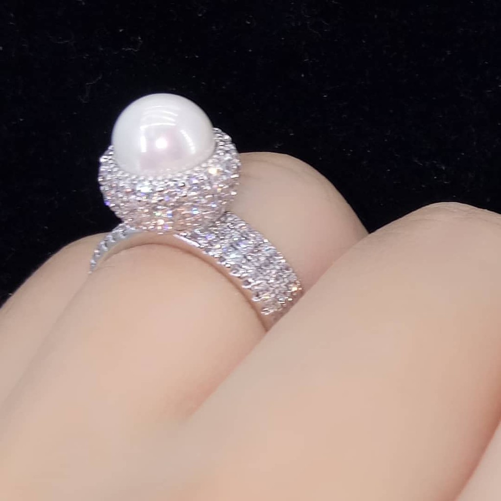 

Cincin Mutiara Putih susu PERSIS ASLI Antikarat Antialergi HighQuality Halus TahanLama