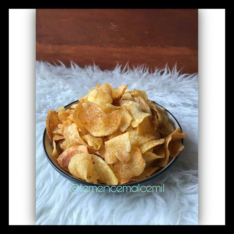 

KRIPIK KENTANG ORIGINAL SUPER RENYAH ENAK 150GRAM (BOX MIKA) BY TEMENCEMALCEMIL