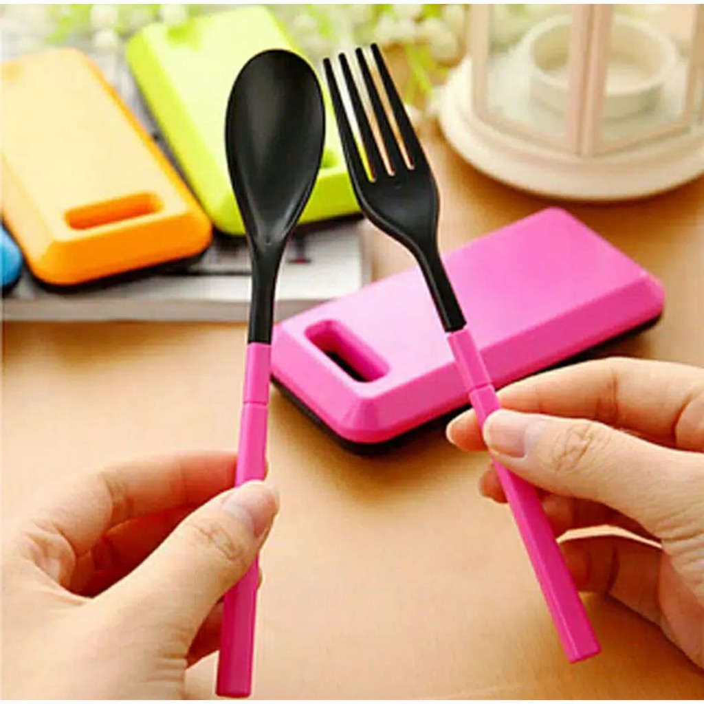 Set alat makan / sendok makan set / sendok makan portable / sendok garpu sumpit makan travel