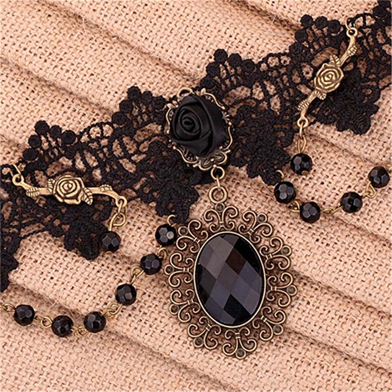 Lolita Kalung Choker Bahan Lace Motif Bunga Mawar Warna Hitam Gaya Gothic Untuk Wanita