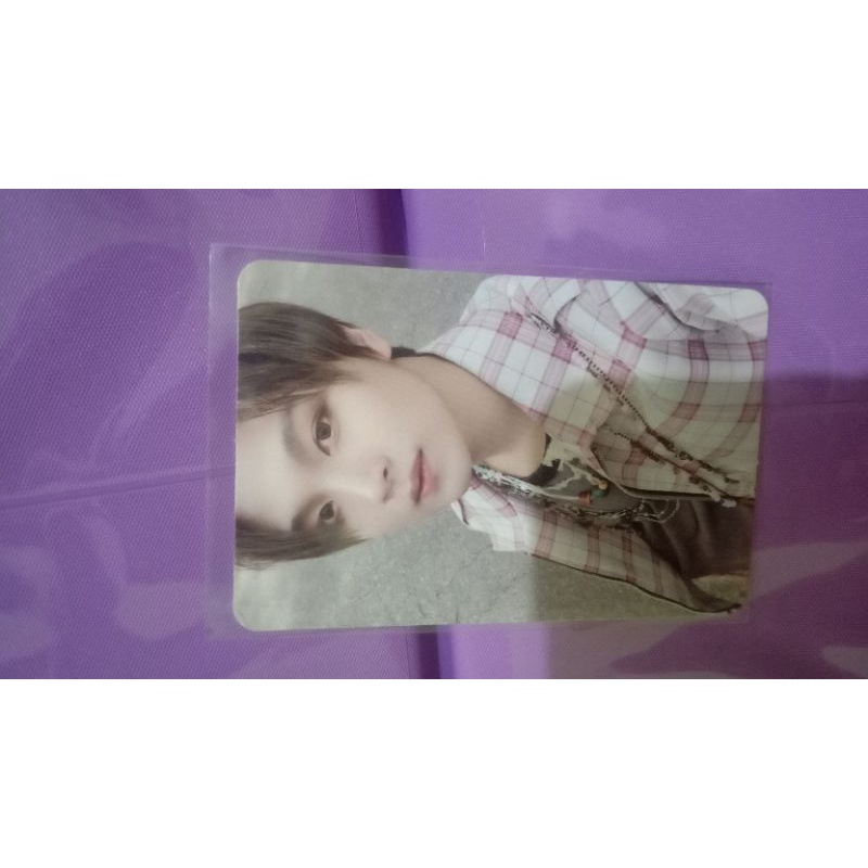 ready || PC haechan chilling