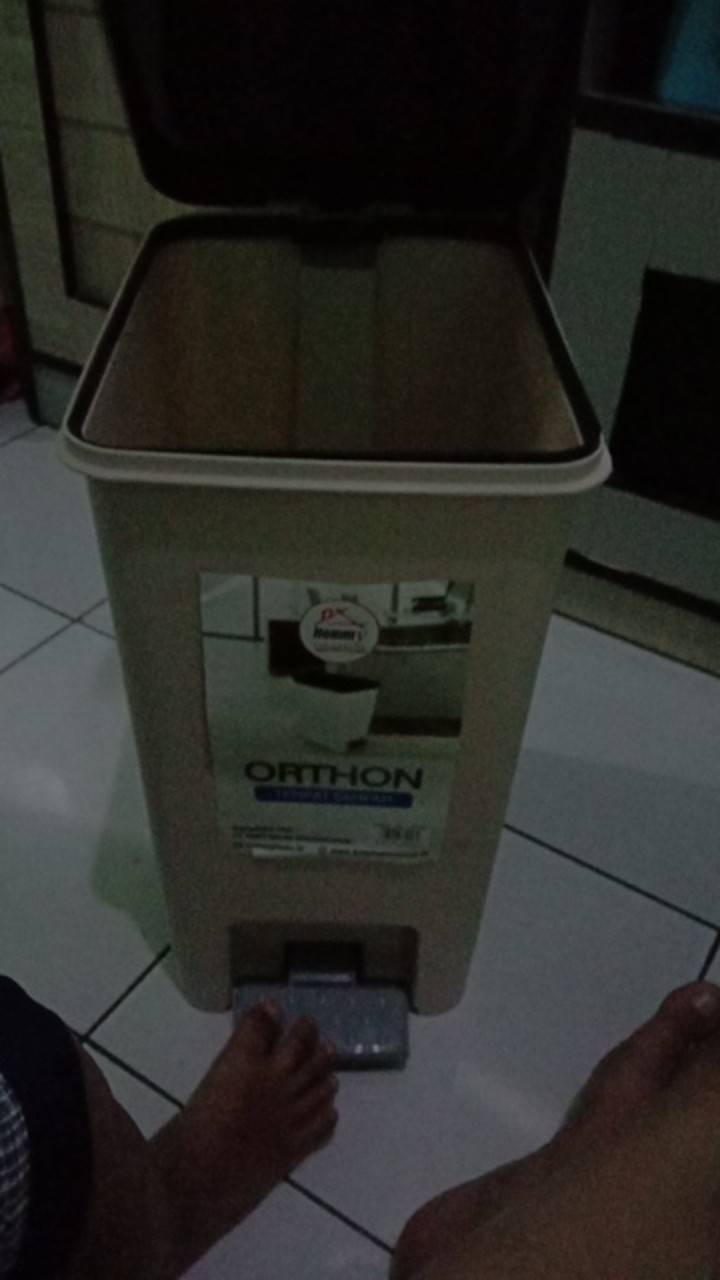 Tempat Sampah/tempat Sampah Injak/tempat Sampah Orthon/tempat Sampah 20liter/tempat Sampah Homy