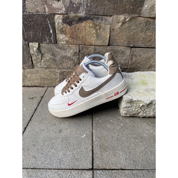 NIKE AIR FORCE 1 WHITE BROWN (41)