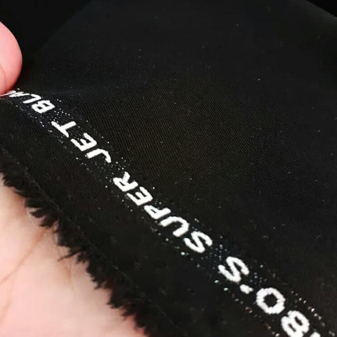 populer kain jet black bahan celanagamis men