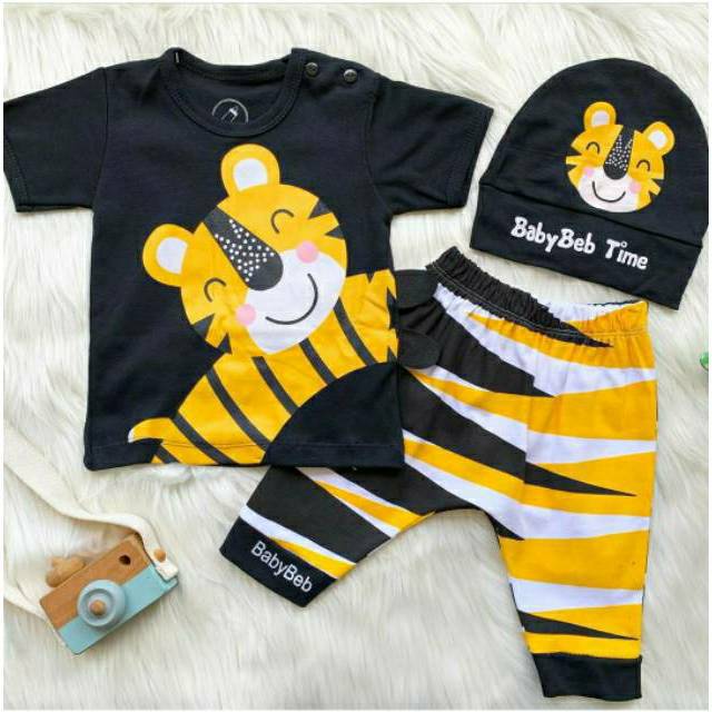 Baju setelan kaos celana topi pergi jalan lucu bestseller fashion anak bayi cowok laki murah -tig