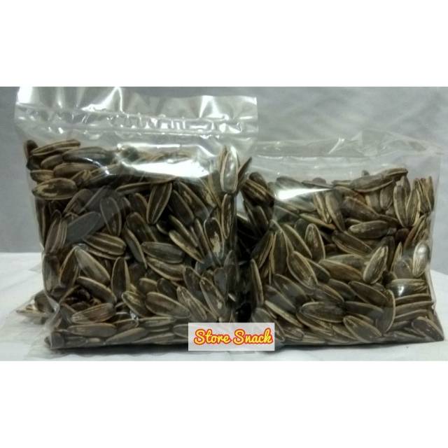 

Store snack Kuaci Rebo refill 40 gram/kwaci/biji bunga matahari/Aneka Snack/Snack Murah