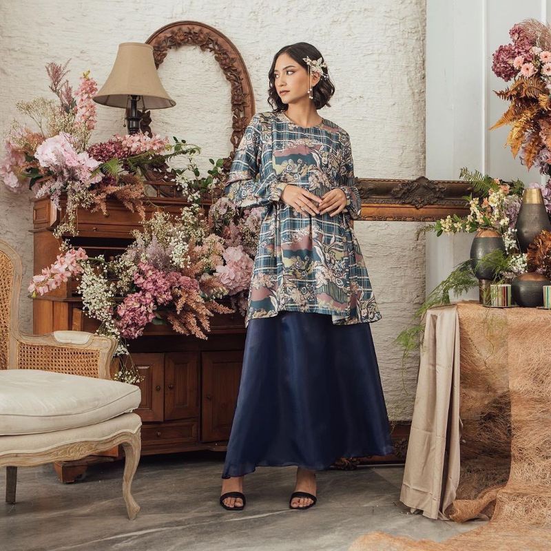 KAMIMA NOIRE SERIES-BLOUSE