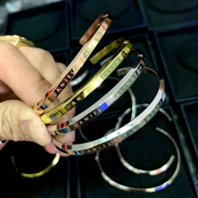 Korea 100% Gelang Titanium Wanita Anti Karat Bangle Tangan Emas-2