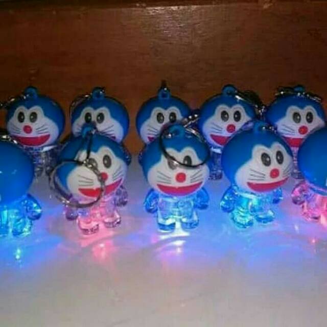 Gantungan Kunci Doraemon Lampu | cunvalla