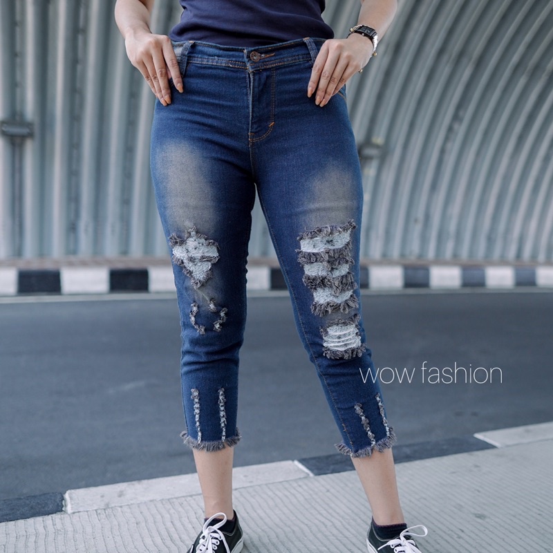 WOW-Jenner Celana Jeans//Celana 7/9 Ripped Wanita//Celana Jeans Wanita//Celana Sobek Wanita