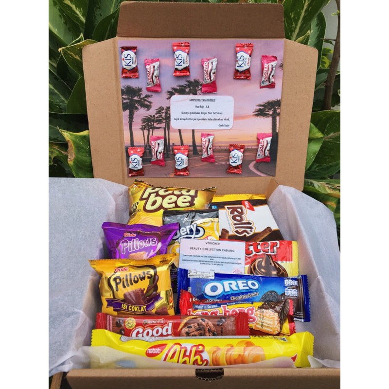 

Snack Box / Hampers Box / Gift Box / Kado / [Free Request Kartu Ucapan]