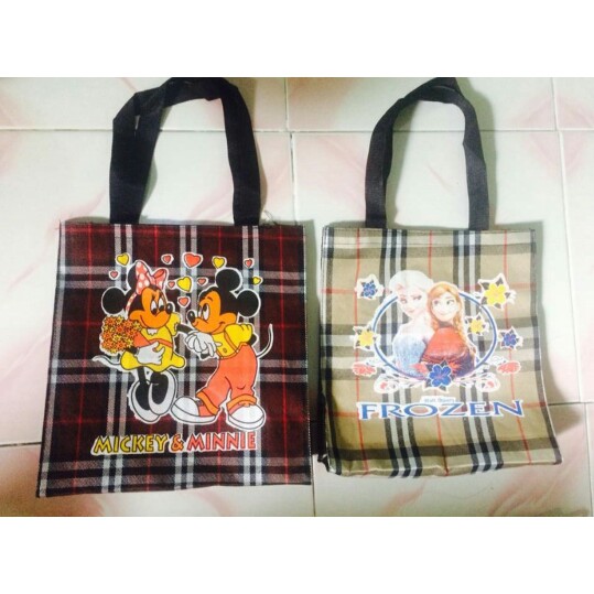 

Goodie Bag/ Tas Souvenir Pernikahan dan Ulang Tahun