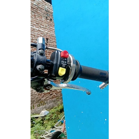 saklar kanan stater on/off all motor tombol merah - kuning pemakaian all motor