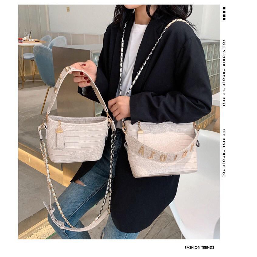 BJ15001 - BEIGE/BLACK (S/L) - TAS SLEMPANG WANITA FASHION IMPORT MODIS ELEGAN TERMURAH TERLARIS TERBARU BAGSTORE JAKARTA TAS BATAM CR7007 VC88108 LT1670 BQ2641 DC9170 KPC8949 ZC6206 ELJ5001