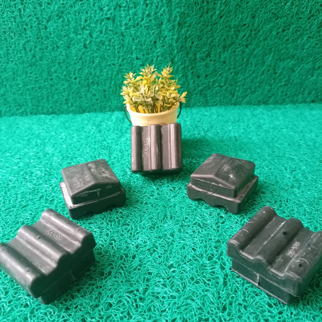 KARET GANTUNGAN MESIN VARIO 125-150 -KARET BRAKET BANTALAN MESIN VARIO - 125 VARIO - 150