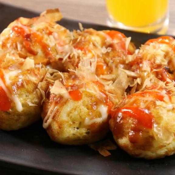 

Pesan cepat--Katsuobushi , bonito flakes, ikan cakalang serut ecer 100 Gram. Untuk toping takoyaki. Halal!