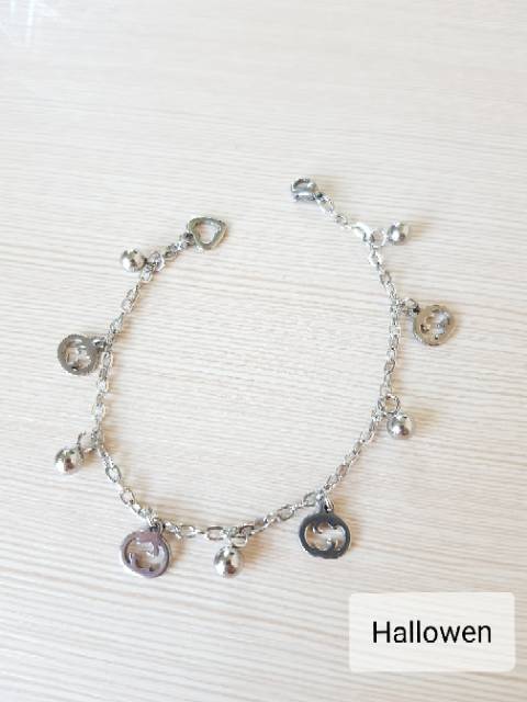 SET Gelang Tangan Kaki Halowen Titanium Silver Antikarat