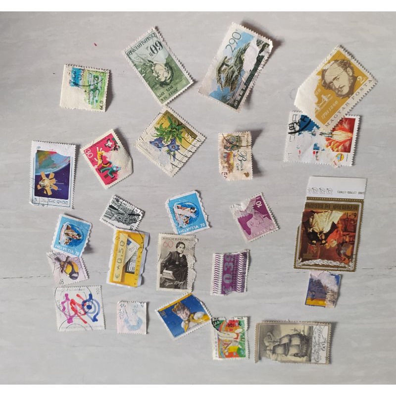 

perangko Rusak/robek/Cacat murah dan ada yang utuh