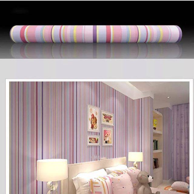 Wallpaper Dinding Kamar Tidur Motif Garis Pelangi