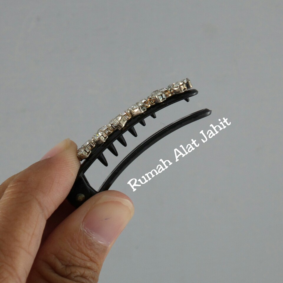 Jepit Rambut / Hair Clip Permata Baris Tulang 4.5cm (sepasang)