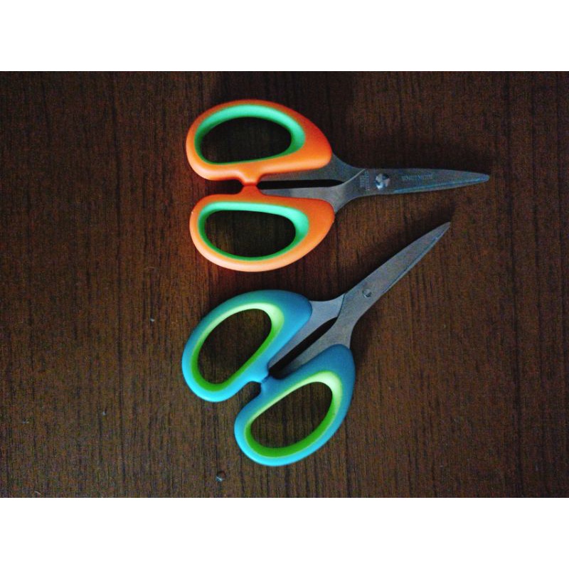 

gunting kecil anak