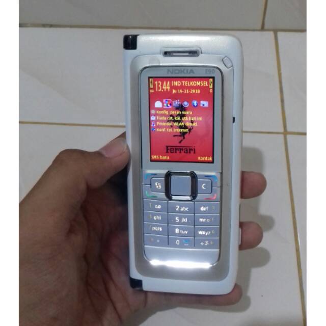 Nokia E90 Communicator Jadul mirip 9500 9300i 9210i 9110 9000