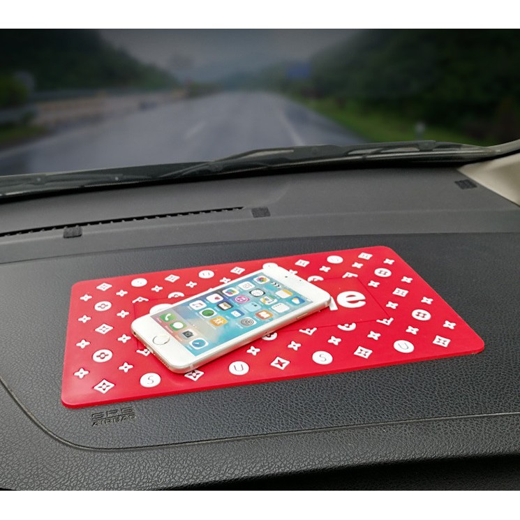 Alas / Tatakan Anti Selip slip Mat Dashboard Mobil Motif SP