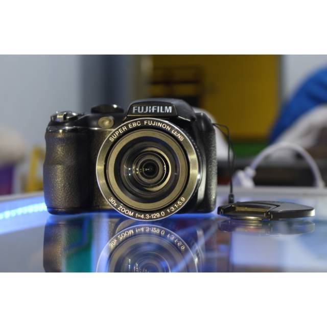 Kamera prosumer fujifilm finepix s4000 Zoom jauh sampai 30x mulus dan murahh + tas kamera