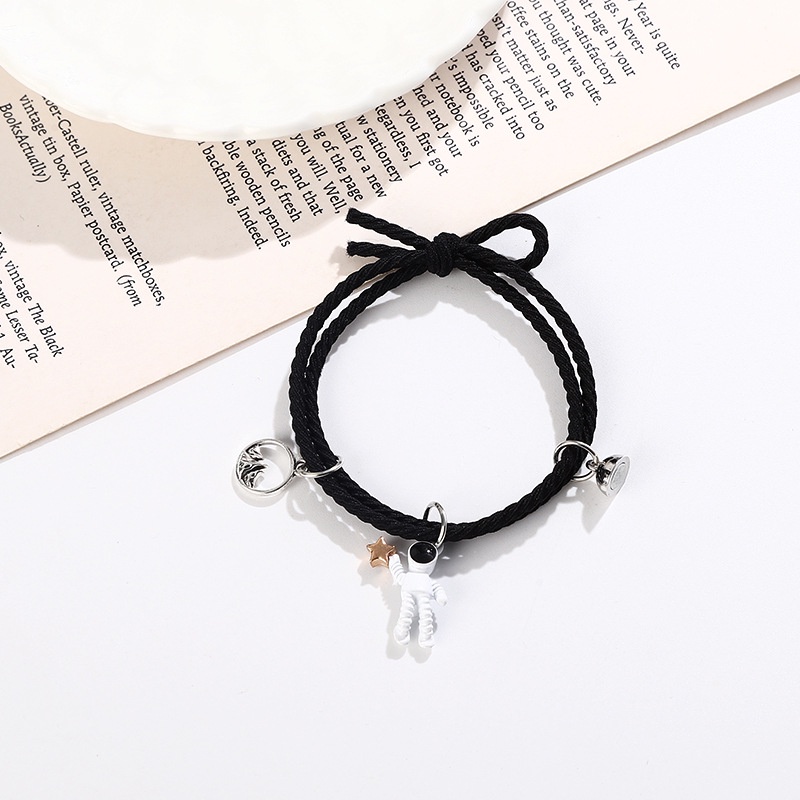 2 Pc Korea Ins Gelang Astronot Pasangan Rantai Magnet Gelang Dikepang Cinta Hadiah Lucu Sri