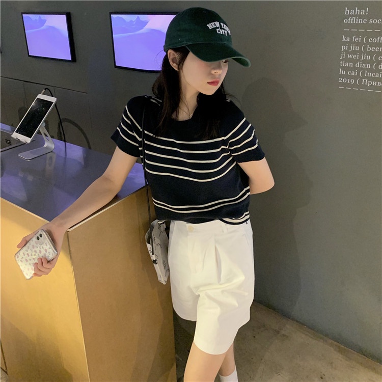 Kaos Lengan Pendek Wanita Import Atasan Rajut Korean Style Knit Crop Top Striped T-shirt