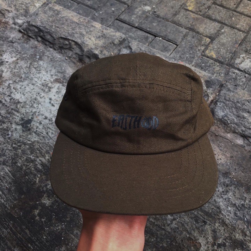 EASTHOOD - 5 CAP PANEL