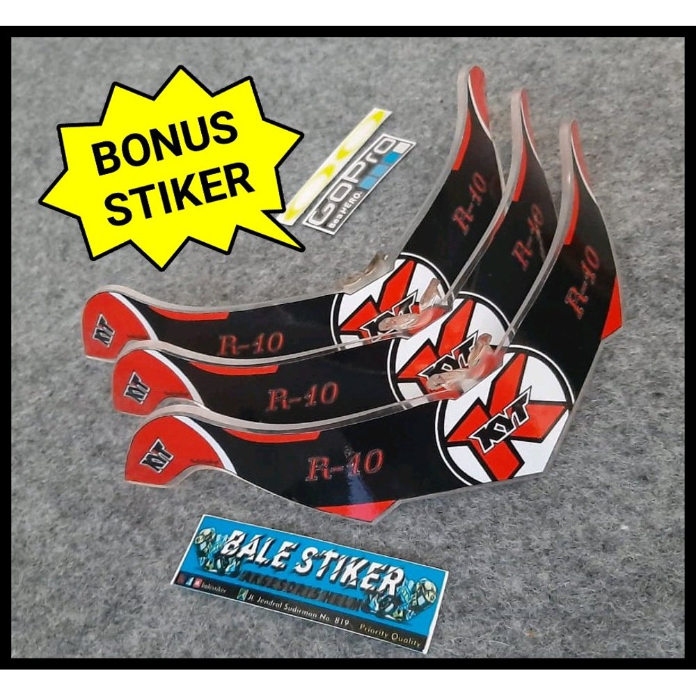 Lihat Detal Spoiler helm kyt r10 motif merah