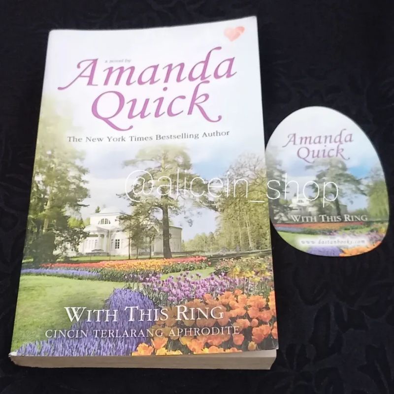 [NOVEL PRELOVED ORIGINAL] WITH THIS RING (CINCIN TERLARANG APHRODITE) by Amanda Quick