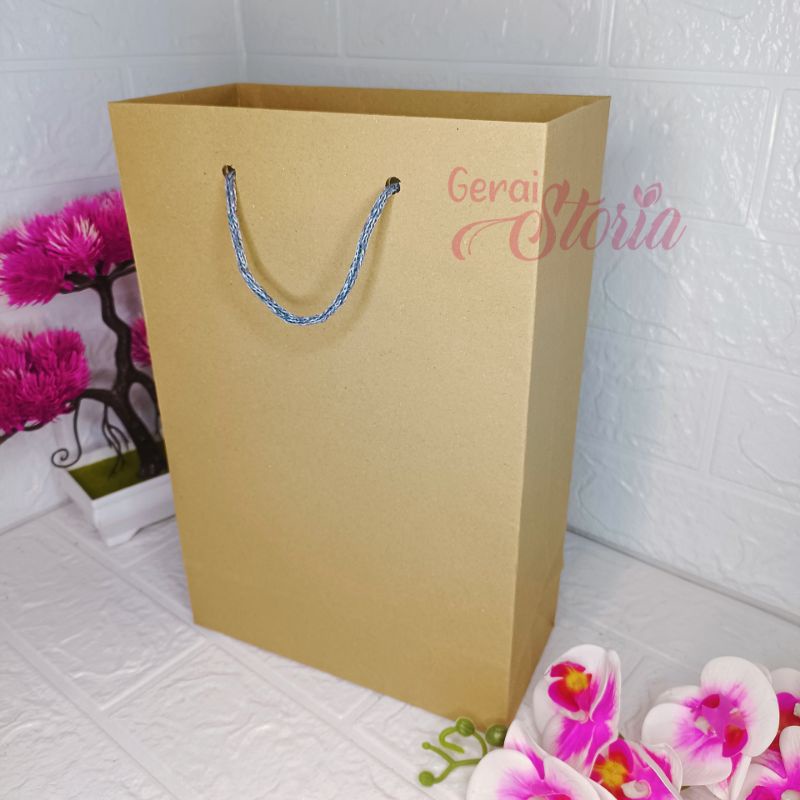 

PAPER BAG POLOS 20x10x30 / paperbag coklat polos / tas kertas coklat