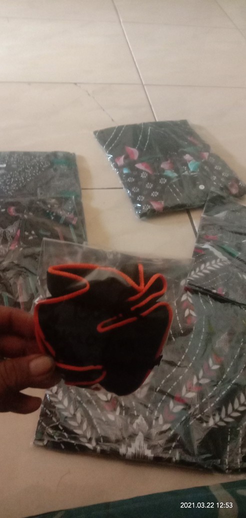 Batik Couple Keluarga Sania Ruffle Ori Ndoro Jowi Dnt Couple Batik Sarimbit Motif Dimensi Abu