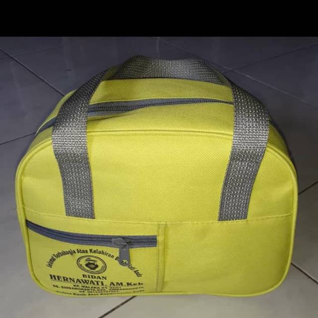 

Tas souvenir bidan