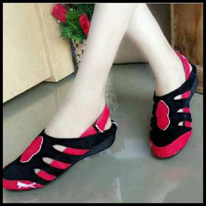 DISKON SENDAL / SANDAL FLAT SHOES PUMA - HITAM, 36