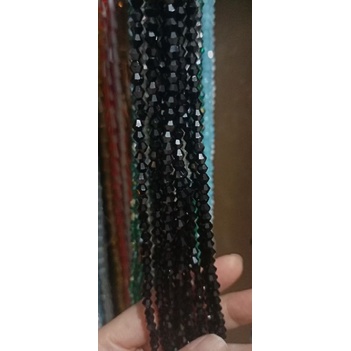 Kristal Kerucut Hitam Doff 4 mm