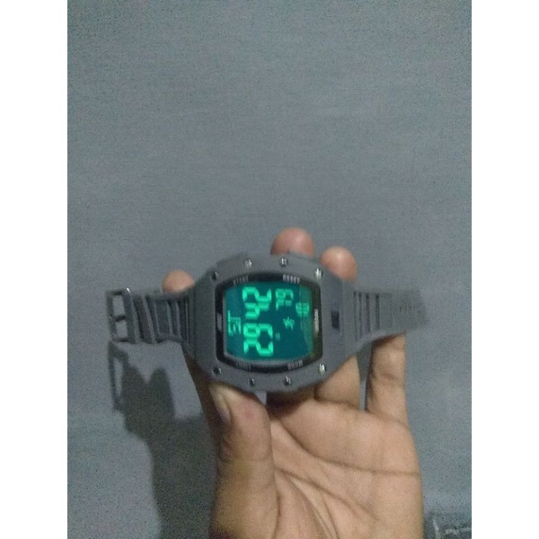 COD jAm tangan outdoor Nike tahan air