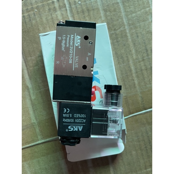 Solenoid Valve 3v210-08 220v