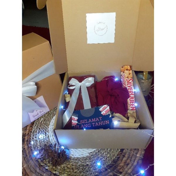 

Kado Ulang Tahun/Kado Wisuda/Kado Untuk Pacar/Kado Engagement